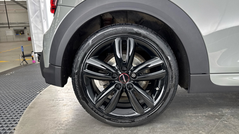 MINI Hatchback 2.0 Cooper S Sport 3dr Auto Petrol Hatchback